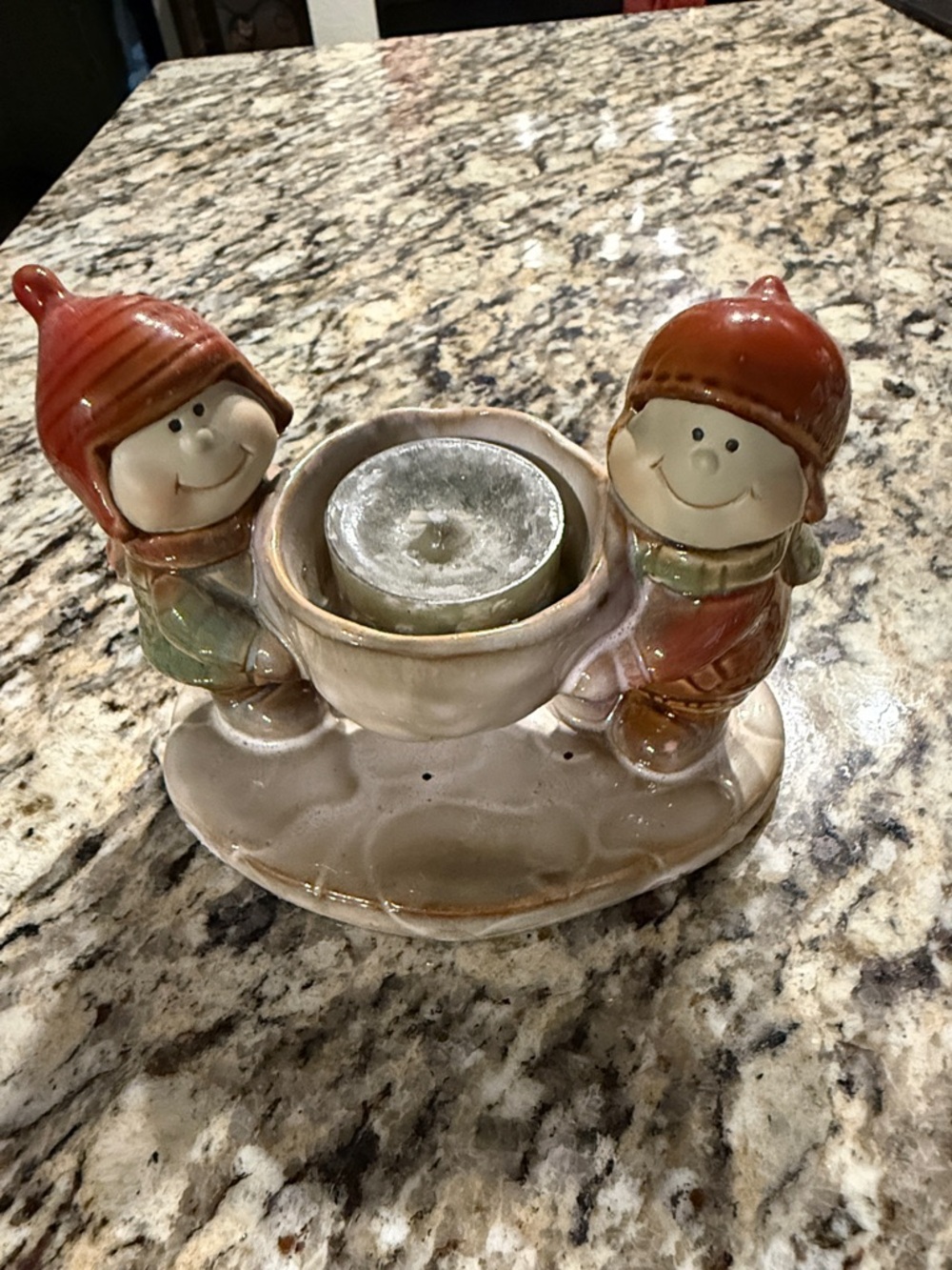 Yankee Candle Ceramic Tea Light Holder with Amber Insets
Cute at Christmas